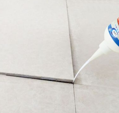 五大连池瓷砖空鼓维修公司分享卫生间瓷砖脱落的原因可能有以下几点